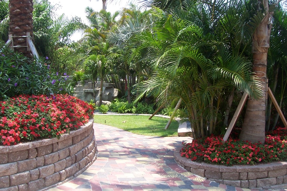 N. Washington Dr. Lido Key Residence by P.C.Gormley Landscape Design LLC - Photo 18