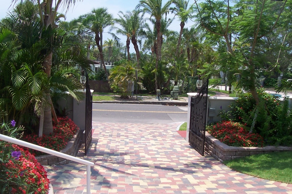 N. Washington Dr. Lido Key Residence by P.C.Gormley Landscape Design LLC - Photo 16