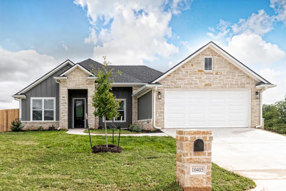 Lakeland Meadows Reserve 5 by Peavy Homes, LLC - Photo 2