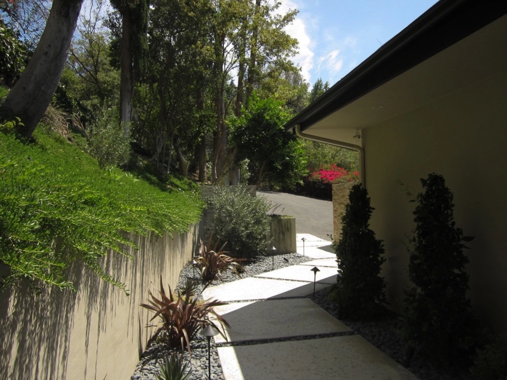 Contemporary Mid Century Zen by Park Slope Design - Photo 2