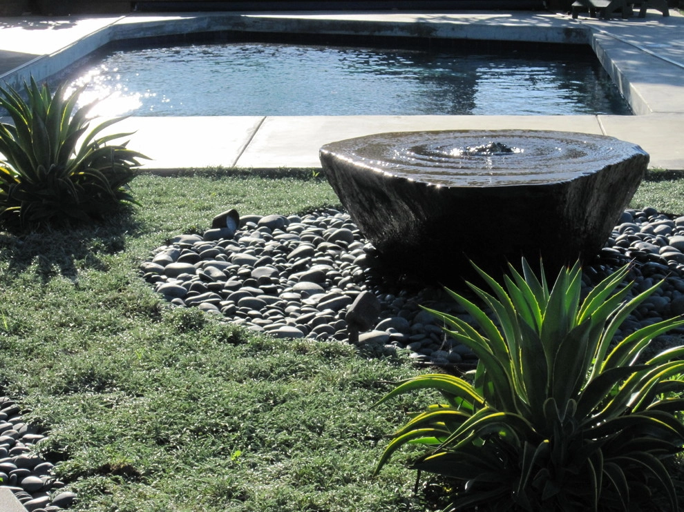 FOUNTAINS IN THE LANDSCAPE by Park Slope Design - Photo 4