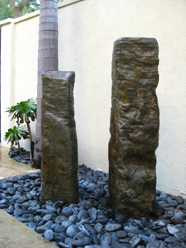 FOUNTAINS IN THE LANDSCAPE by Park Slope Design - Photo 13