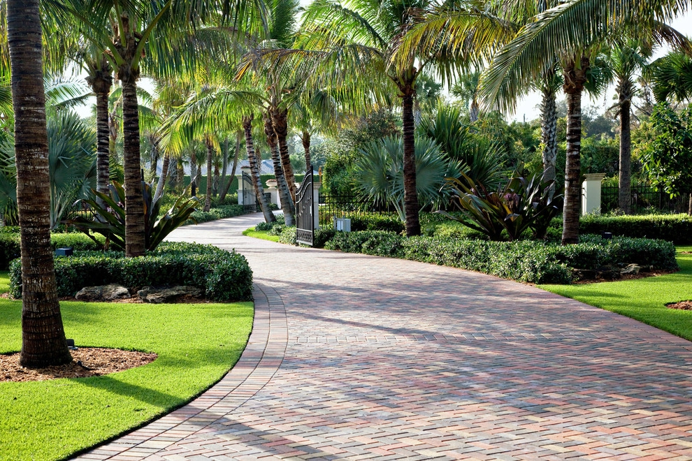 Custom Residence 07, Jupiter by Parker-Yannette Design Group, Inc. - Photo 4