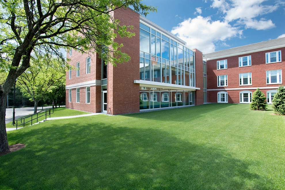 Bentley University by Pate Landscape Architecture Inc. - Photo 8