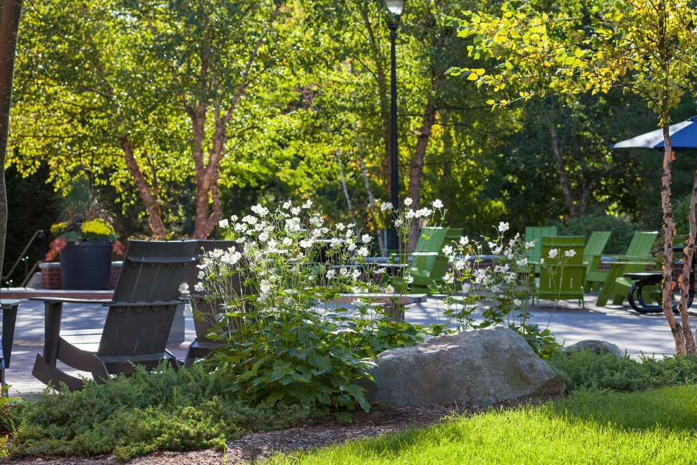Bentley University by Pate Landscape Architecture Inc. - Photo 2