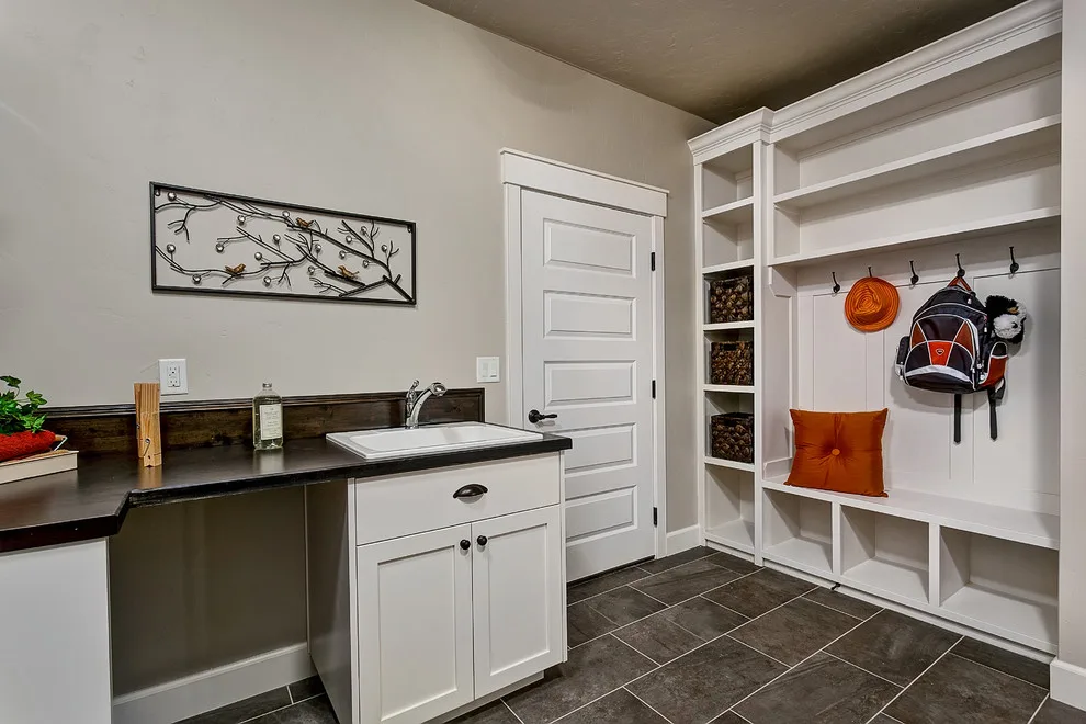 The Silver Grove by Highland Homes LLC - Photo 15