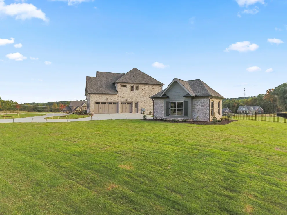 Project FB1026 Plan by Southernwood Homes - Photo 32