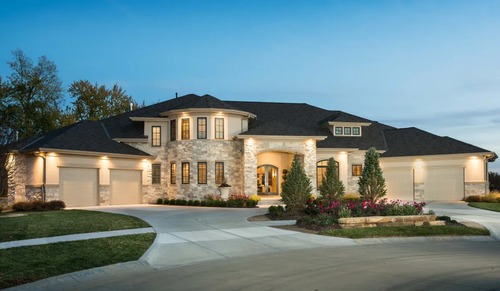 Classic Custom Residence by Bloomfield Custom Homes - Photo 29