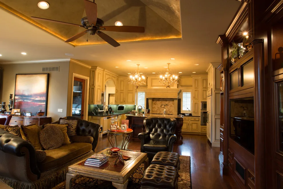Turnberry Reimagined by Bernskoetter Construction - Photo 2