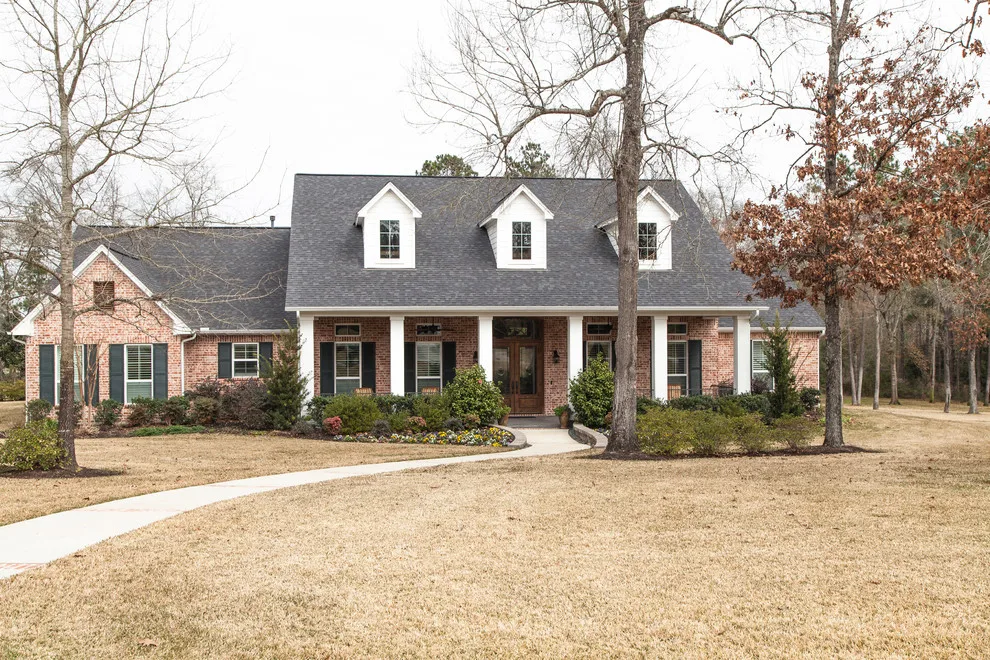 Rustic Traditional Design in High Meadow Estates, Montgomery, TX by J.W. Neathery Custom Home Craftsman - Photo 3
