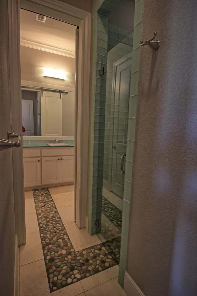 Trailwood Court New Transitional Residence by Oakmark Signature Homes - Photo 5