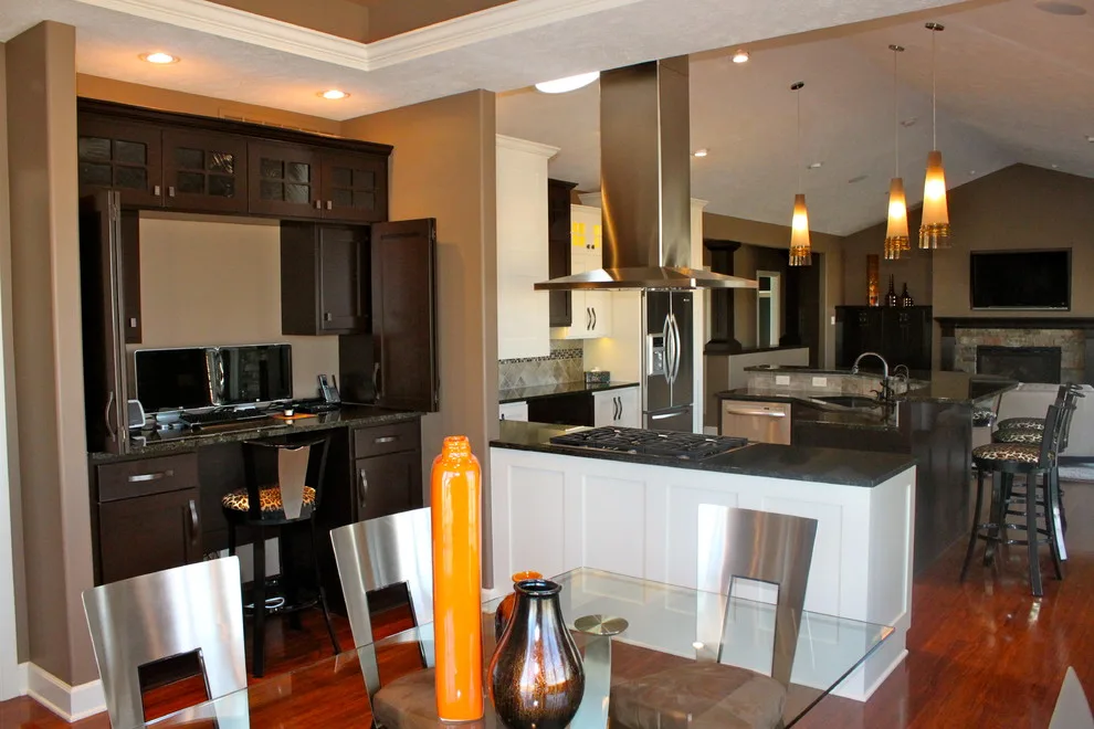 Transitional Land Residence by Rezac Construction - Photo 7