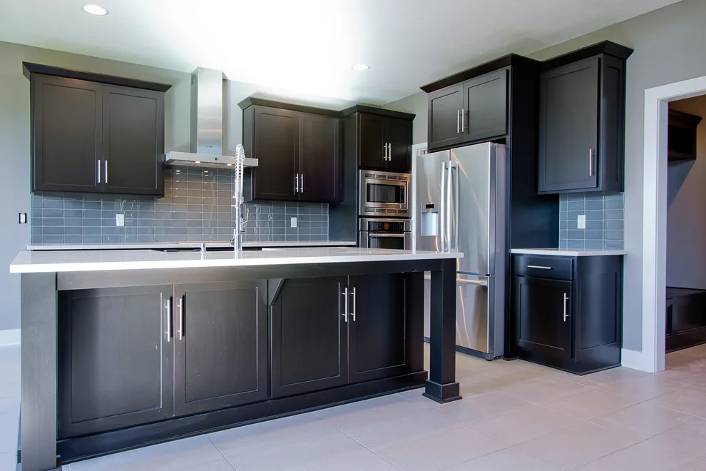 Modern Transitional Interiors by Suma Design And Construction - Photo 9