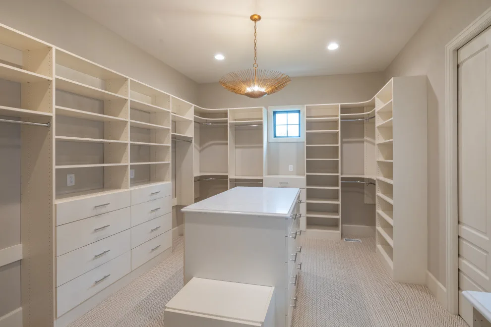 Contemporary Cottage Custom Residence by Bloomfield Custom Homes - Photo 25