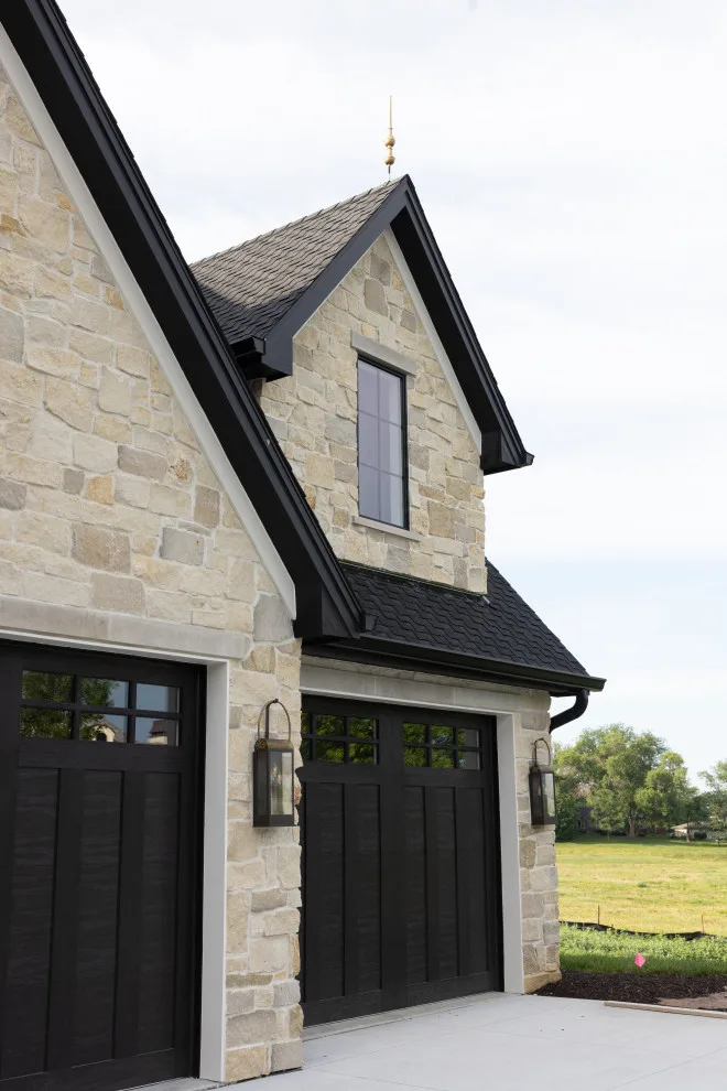 Contemporary Cottage Custom Residence by Bloomfield Custom Homes - Photo 16