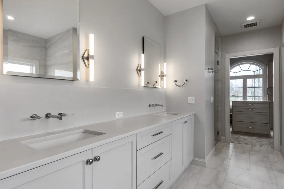 Custom Villa in Transition by Bloomfield Custom Homes - Photo 23