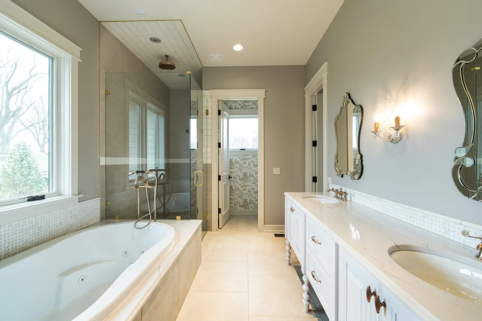 Custom Home in Transition by Bloomfield Custom Homes - Photo 31