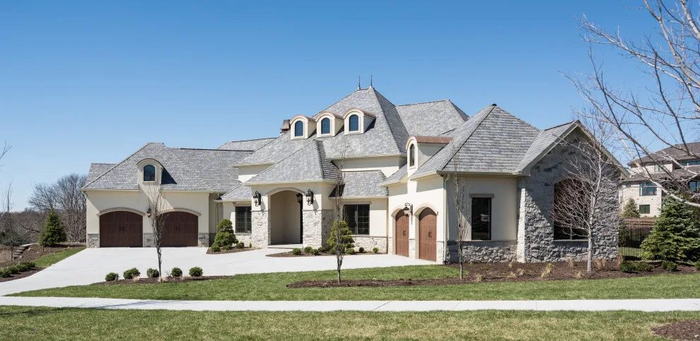 Custom Home in Transition by Bloomfield Custom Homes - Photo 9