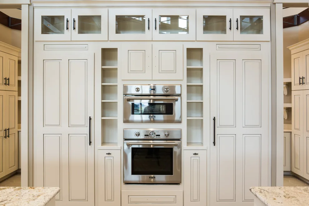 Custom Home in Transition by Bloomfield Custom Homes - Photo 26