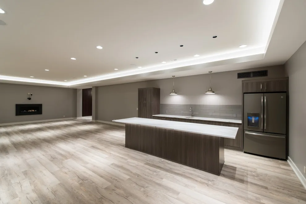 Custom Home in Transition by Bloomfield Custom Homes - Photo 49