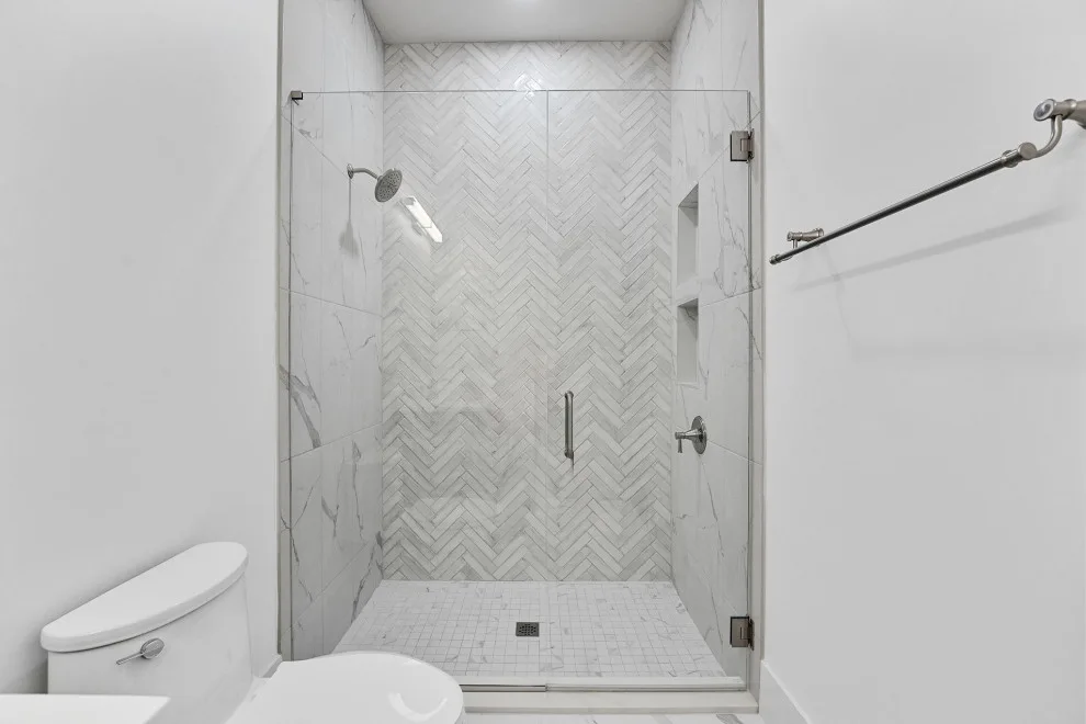 Tropical Path Unique Estate by LifeStyle Homes, Inc. - Photo 18