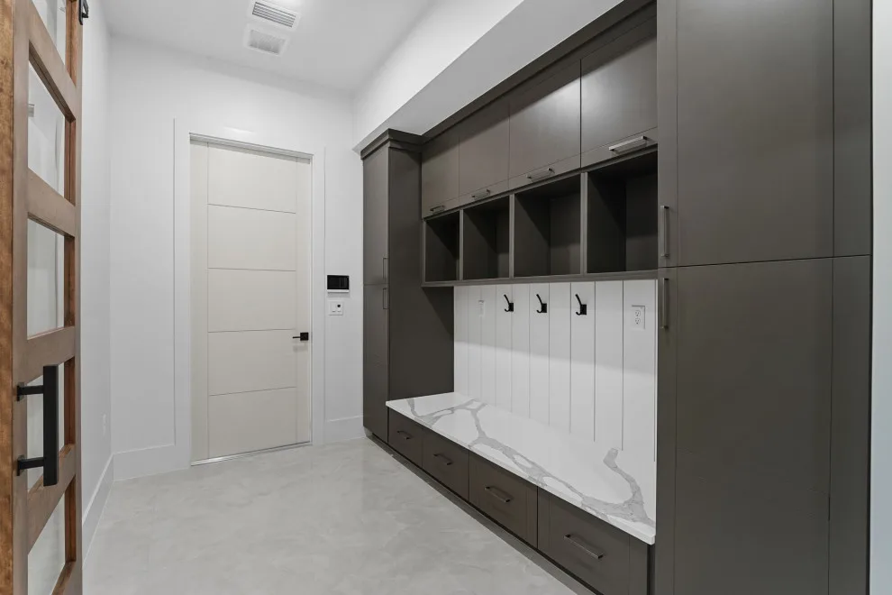 Tropical Path Unique Estate by LifeStyle Homes, Inc. - Photo 51