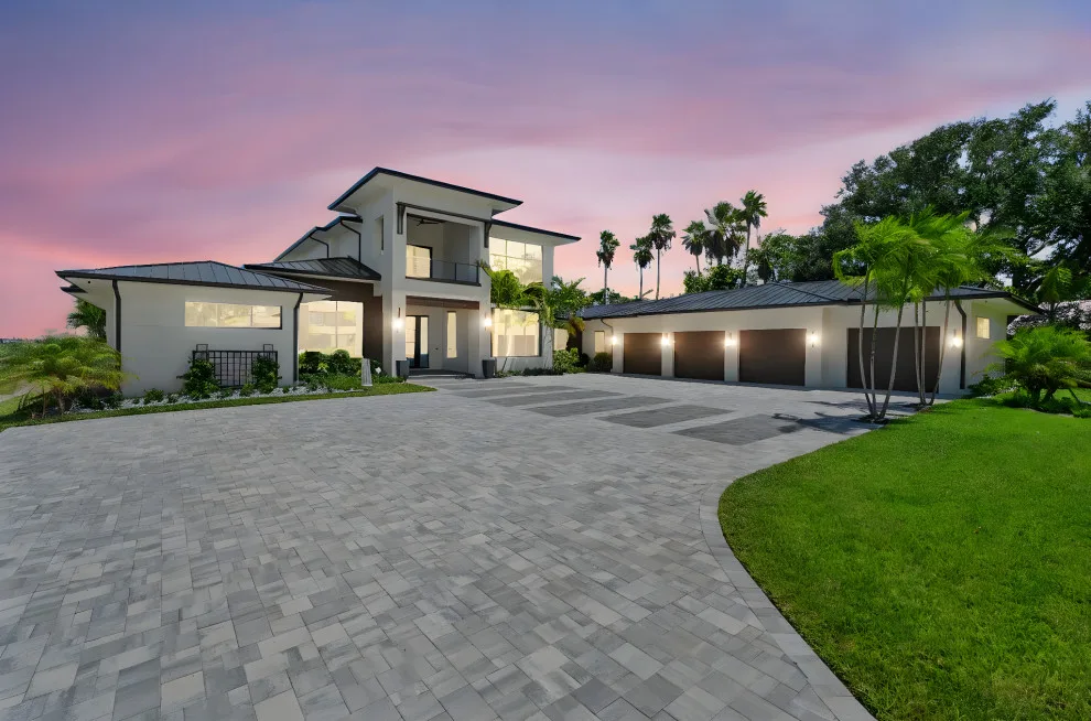 Tropical Path Unique Estate by LifeStyle Homes, Inc. - Photo 83