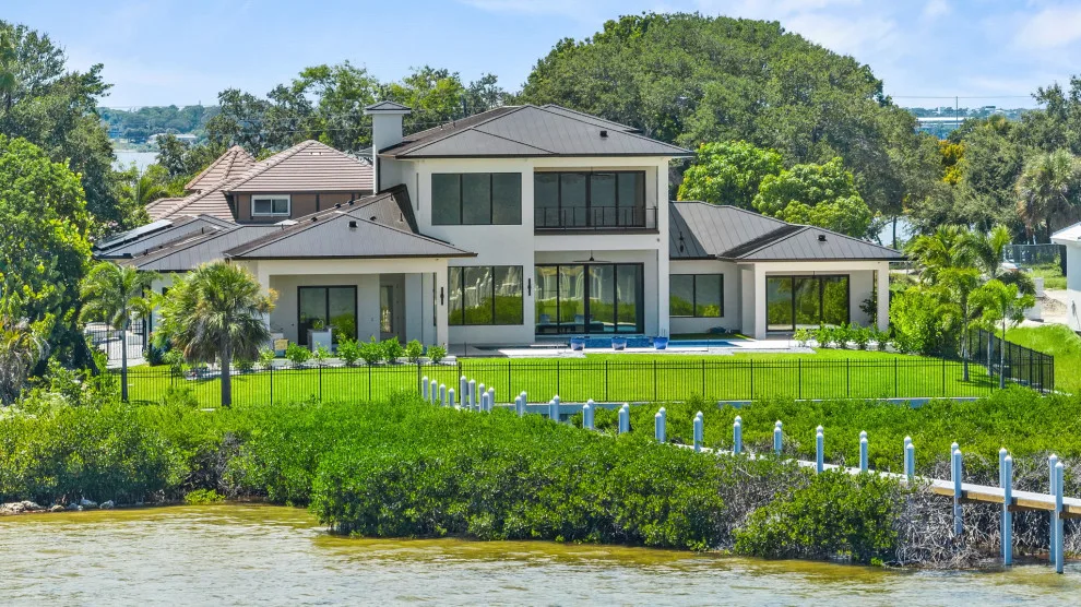 Tropical Path Unique Estate by LifeStyle Homes, Inc. - Photo 59