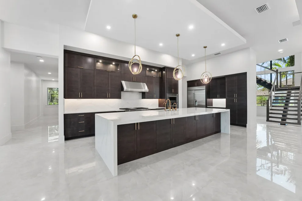 Tropical Path Unique Estate by LifeStyle Homes, Inc. - Photo 33