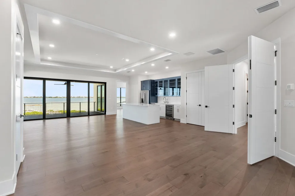 Tropical Path Unique Estate by LifeStyle Homes, Inc. - Photo 38