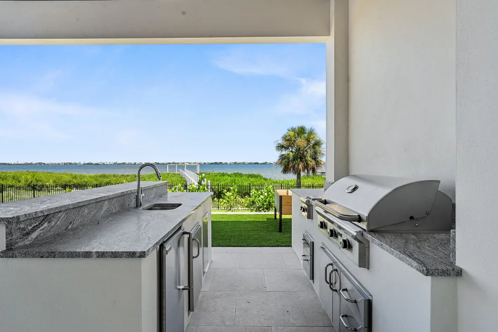 Tropical Path Unique Estate by LifeStyle Homes, Inc. - Photo 55