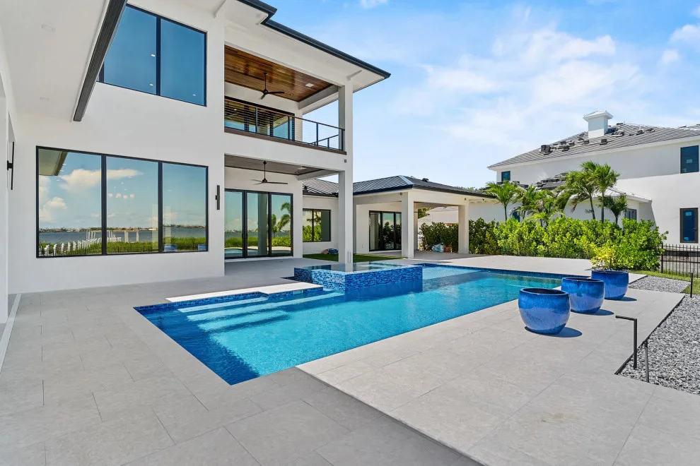 Tropical Path Unique Estate by LifeStyle Homes, Inc. - Photo 25