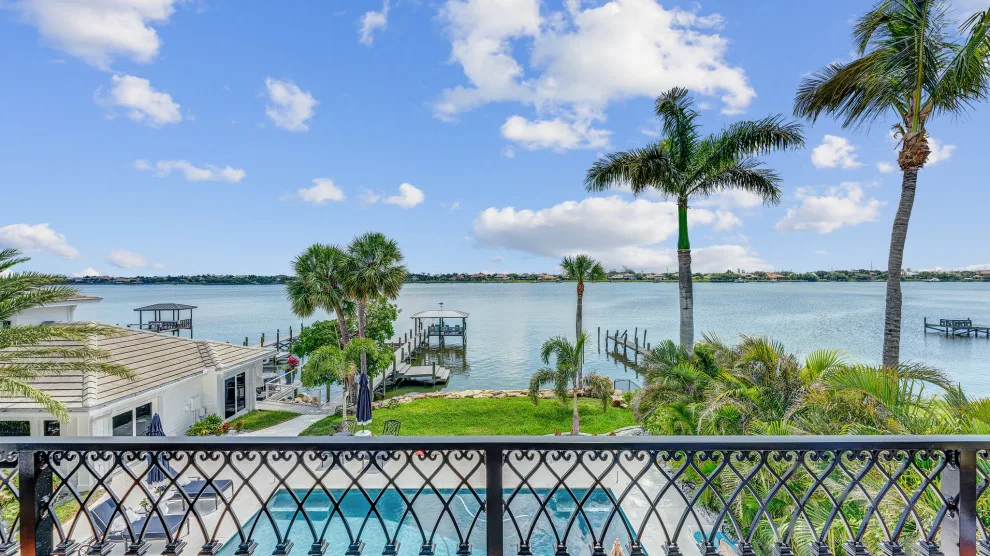 Tropical Pathway River-to-River Bespoke Estate by LifeStyle Homes, Inc. - Photo 23