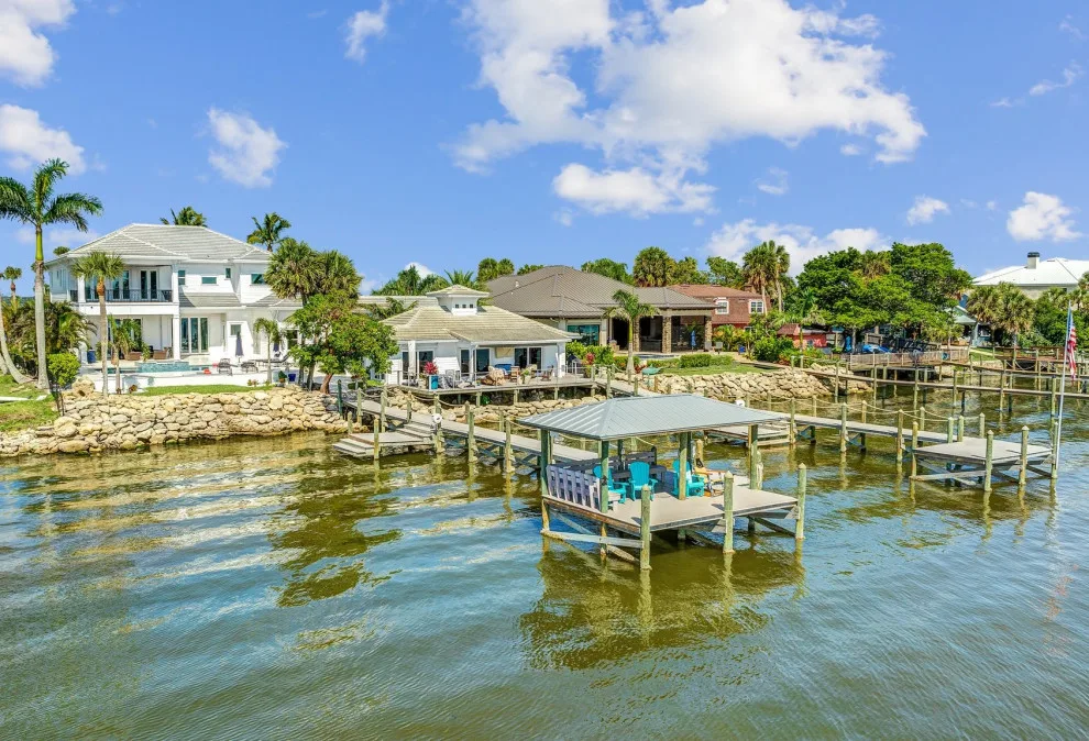 Tropical Pathway River-to-River Bespoke Estate by LifeStyle Homes, Inc. - Photo 22