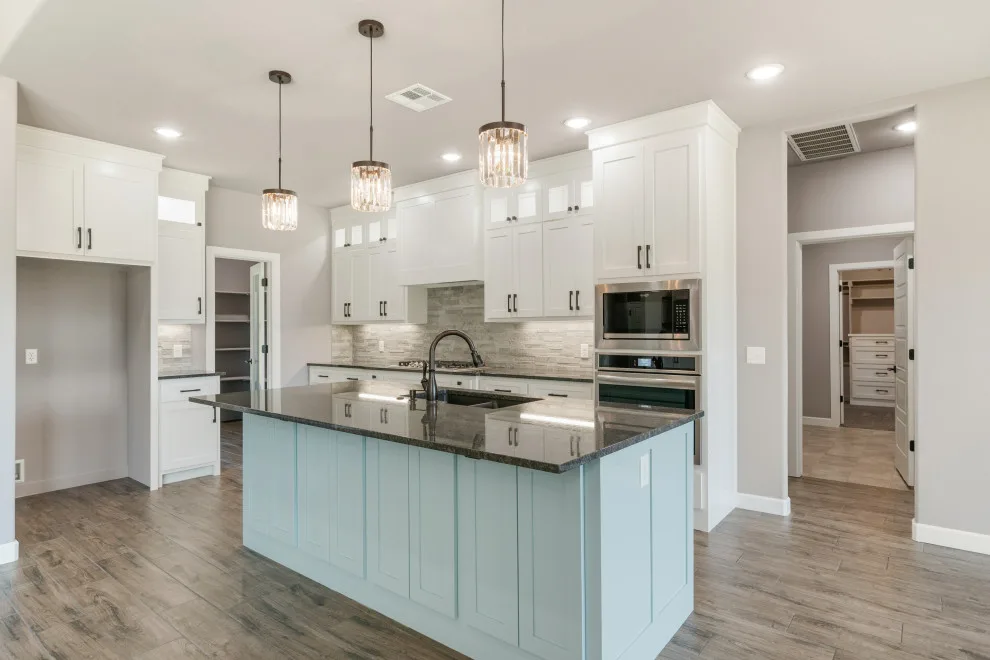 Tulsa Oklahoma Custom Home by Mahogany Homes - Photo 4