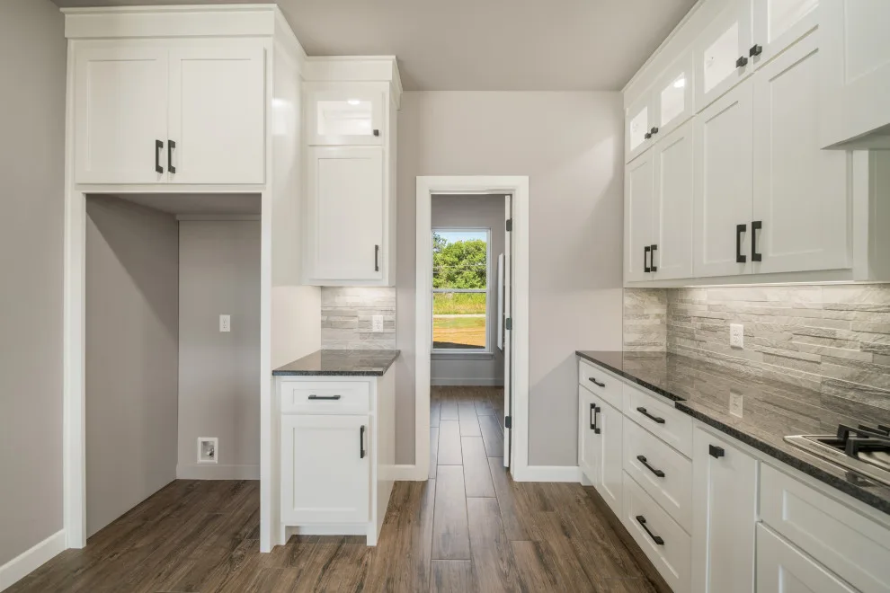 Tulsa Oklahoma Custom Home by Mahogany Homes - Photo 33