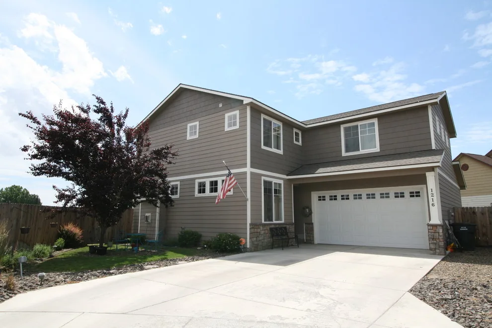 Diverse New Residences 2016 by Pleasant Ridge Construction - Photo 7