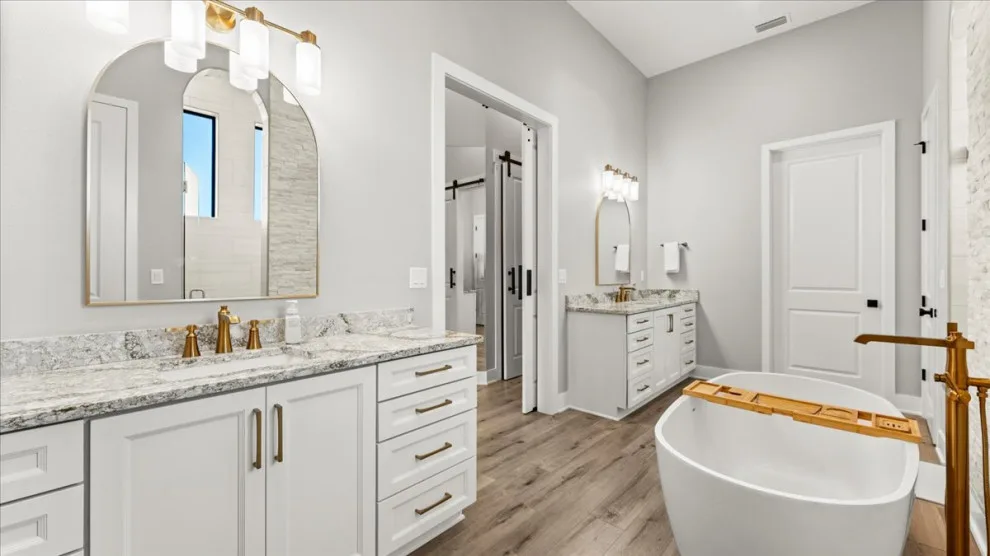 Vero Beach Grand Estate by LifeStyle Homes, Inc. - Photo 37