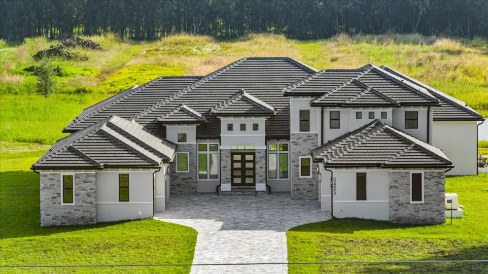 Vero Beach Grand Estate by LifeStyle Homes, Inc. - Photo 29