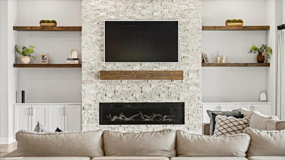 Vero Beach Grand Estate by LifeStyle Homes, Inc. - Photo 13