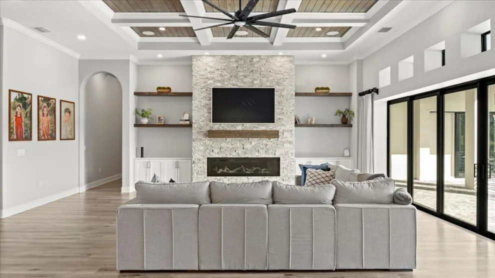 Vero Beach Grand Estate by LifeStyle Homes, Inc. - Photo 11