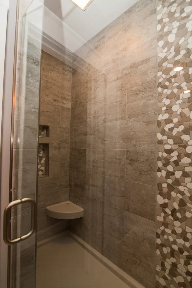 Shower Walk-In Showcase by Dultmeier Homes Inc - Photo 25