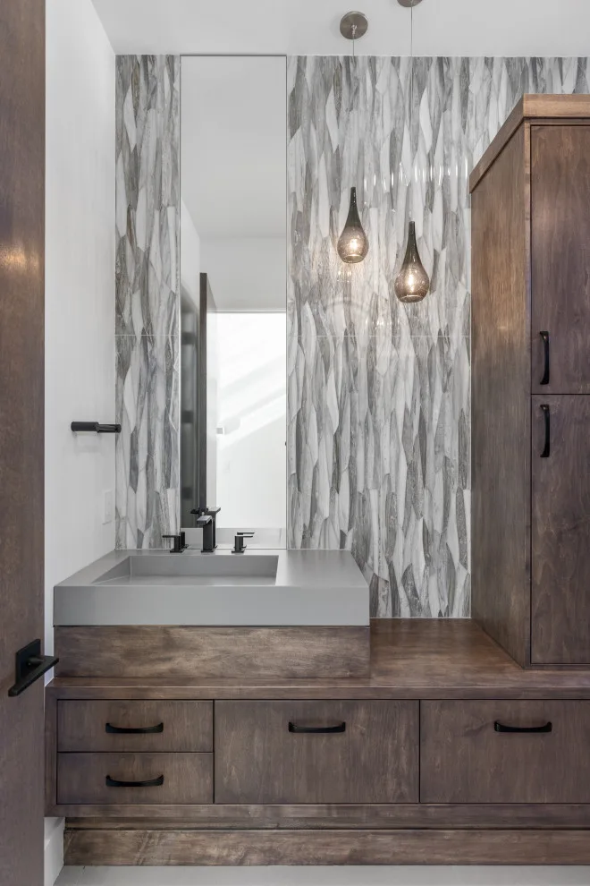 Cozy and Contemporary Tailored Residence by Bloomfield Custom Homes - Photo 26
