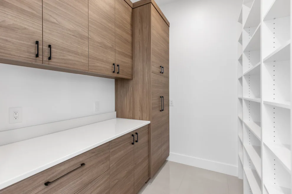 Cozy and Contemporary Tailored Residence by Bloomfield Custom Homes - Photo 16