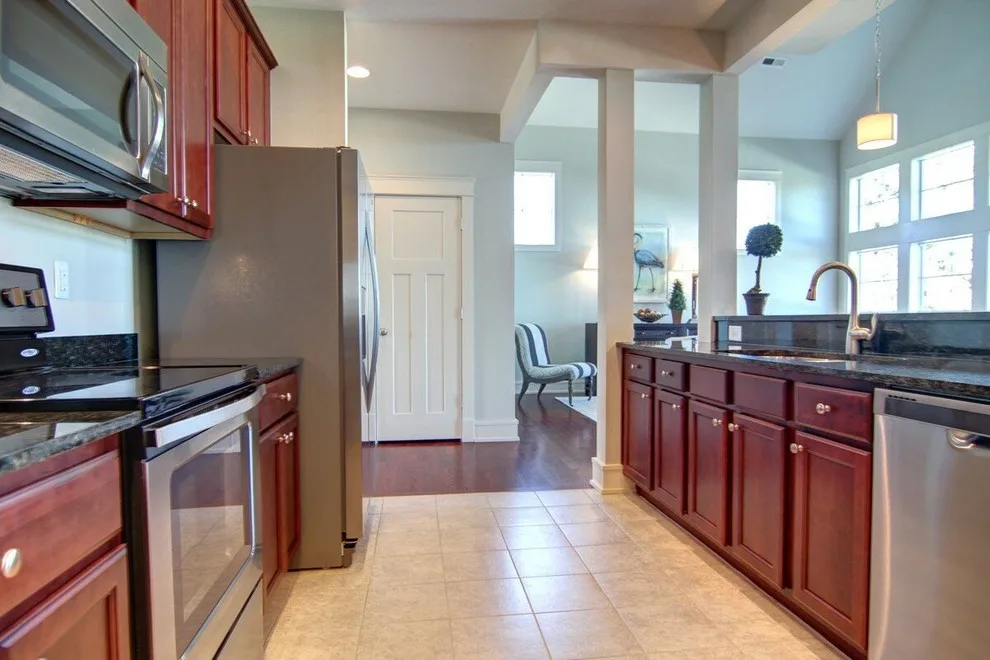 SAGA Realty & Construction - Photo 2