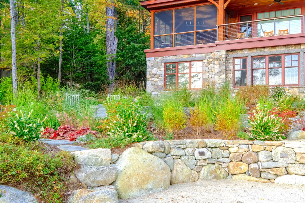 New England Style Lakeside Retreat by Pellettieri Associates, Inc. - Photo 5
