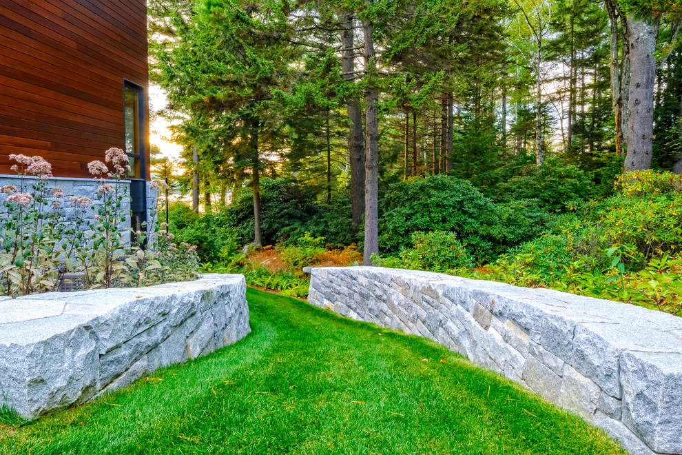 Modern Residential Landscape Architecture by Pellettieri Associates, Inc. - Photo 7