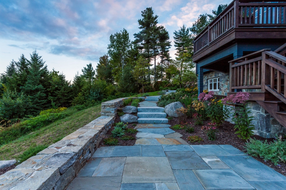 New Hampshire Lakeside Home by Pellettieri Associates, Inc. - Photo 6