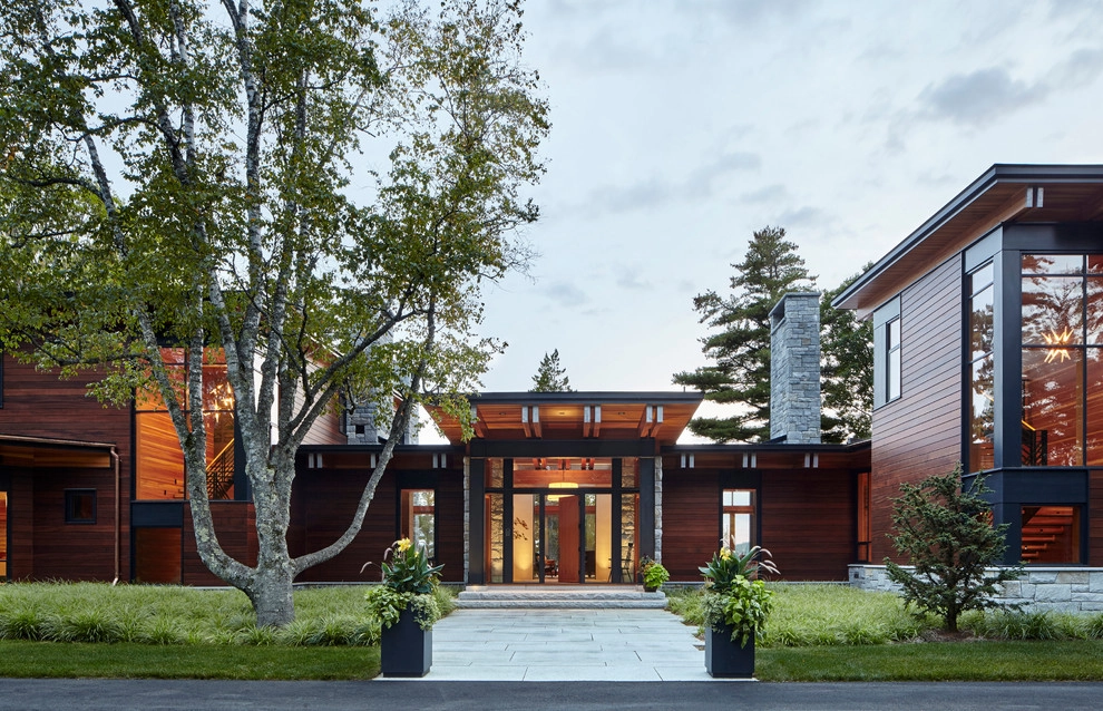 Lake Point House by Pellettieri Associates, Inc. - Photo 2