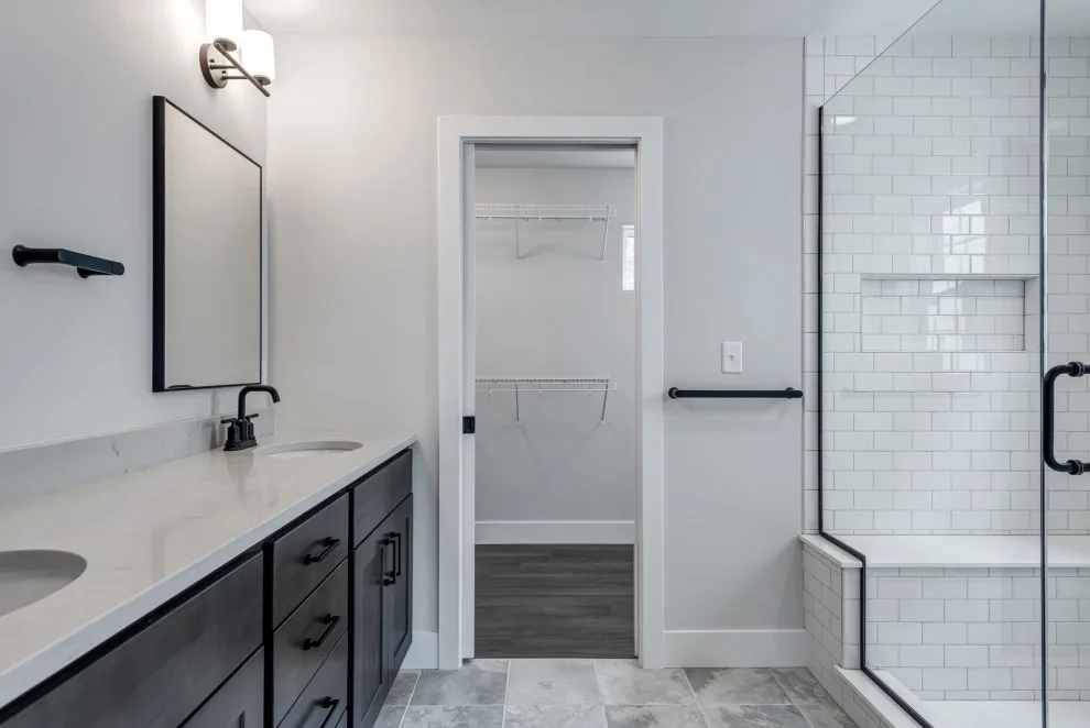 Mahn Custom Homes And Renovations - Photo 12